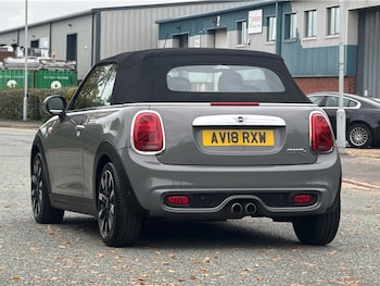 Used MINI Convertible 2018 for sale - 76139739: Photo