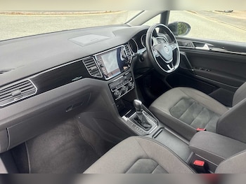 Used Volkswagen Golf SV 2019 for sale - 75814302: Photo