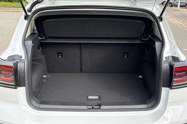 Used Volkswagen T-Cross 2025 for sale - 76139817: Photo 12