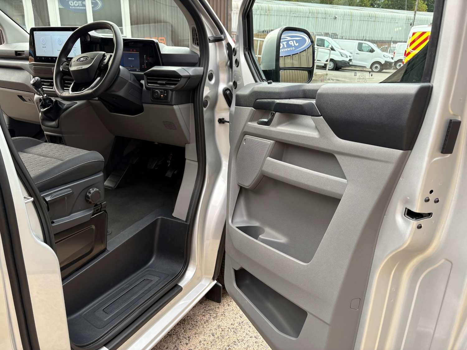 Used Ford Transit Custom 2024 for sale - 76116658: Photo 15