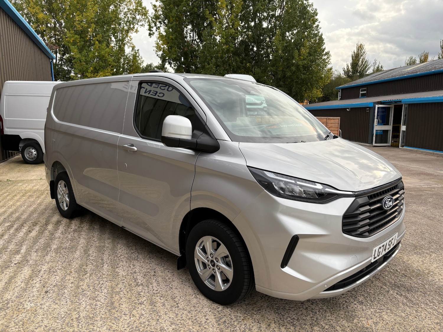 Used Ford Transit Custom 2024 for sale - 76116658: Photo 2