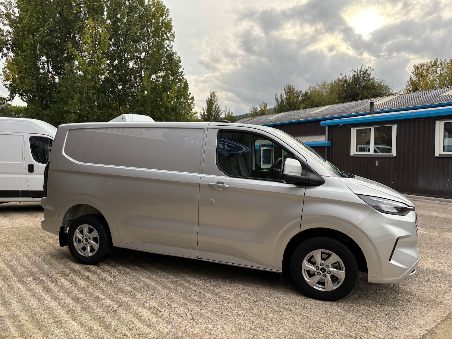 Used Ford Transit Custom 2024 for sale - 76116658: Photo 3