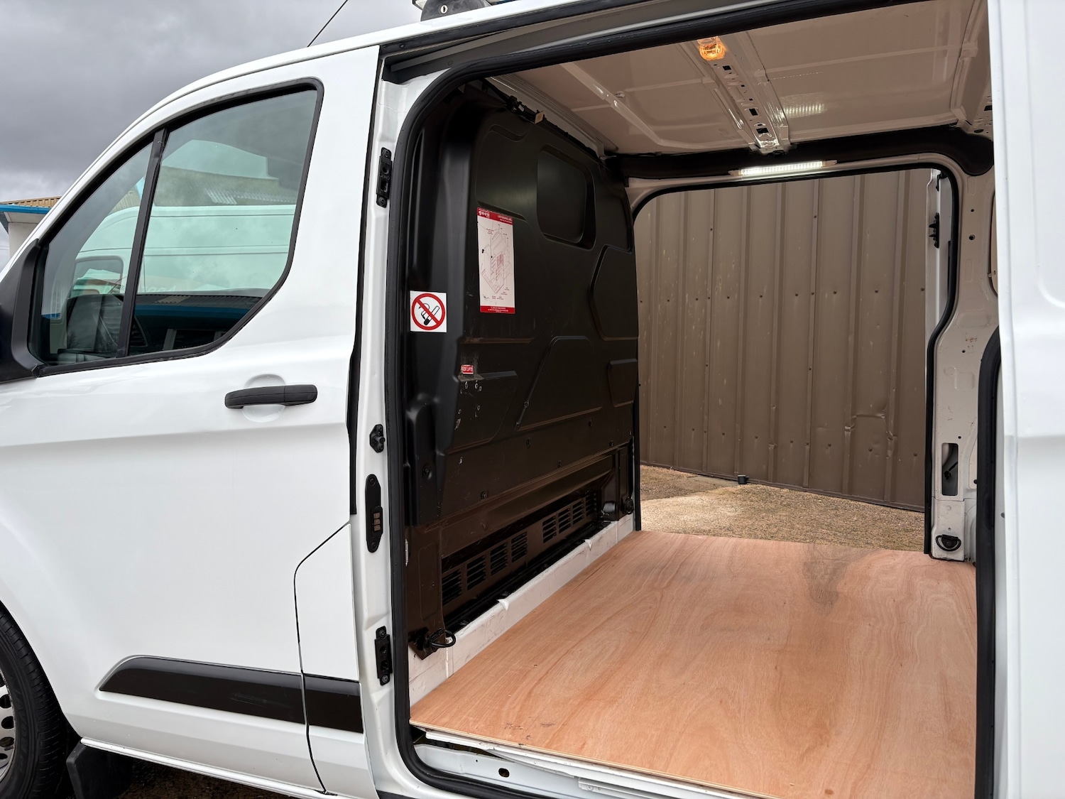 Used Ford Transit Custom 2018 for sale - 77025649: Photo 11