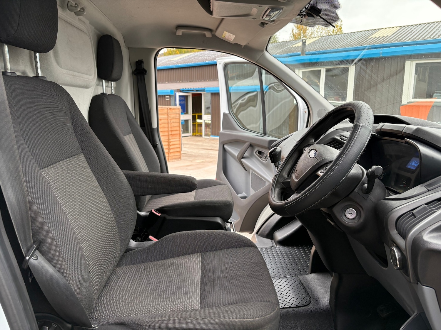 Used Ford Transit Custom 2015 for sale - 76288658: Photo 14