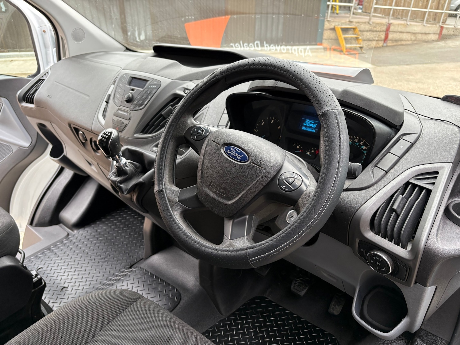 Used Ford Transit Custom 2015 for sale - 76288658: Photo 15
