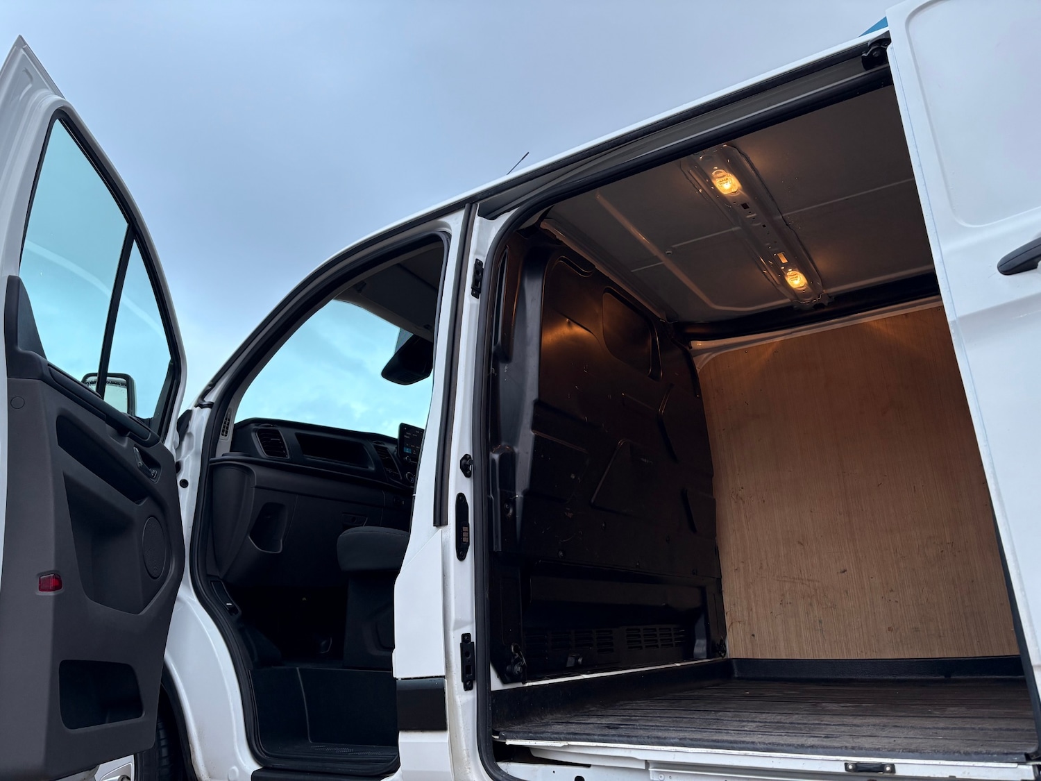 Used Ford Transit Custom 2022 for sale - 77262261: Photo 23