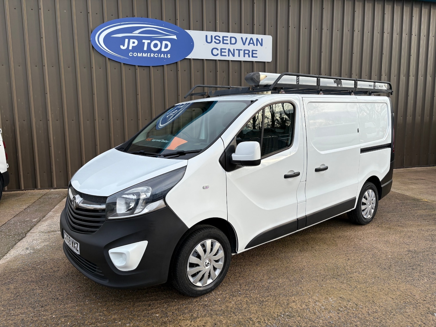 Used Vauxhall Vivaro 2018 for sale - 77199217: Photo 2