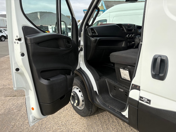 Used Iveco Daily 2014 for sale - 76273409: Photo 10