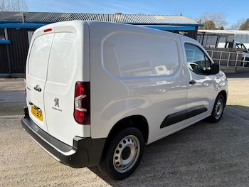 Used Peugeot Partner 2023 for sale - 77677244: Photo