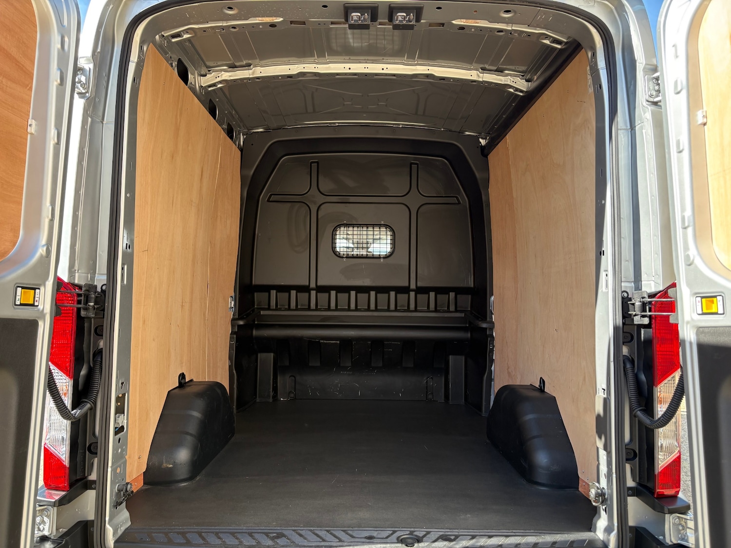 Used Ford Transit 2024 for sale - 78153186: Photo 11