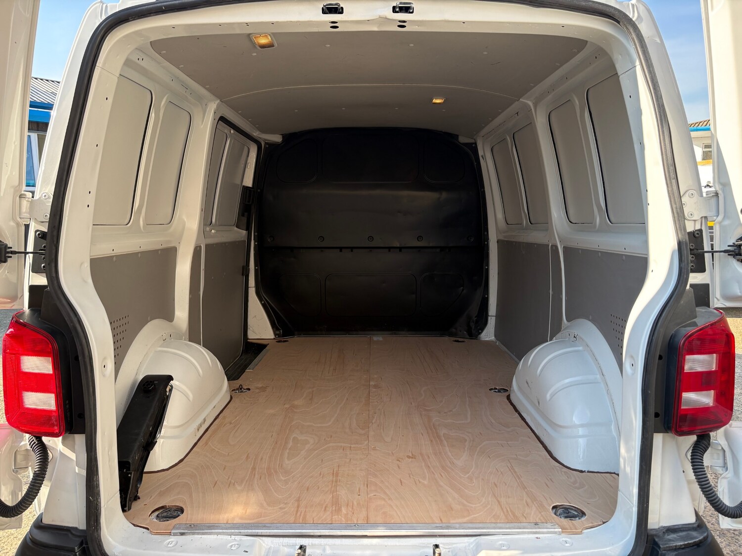 Used Volkswagen Transporter 2020 for sale - 78054452: Photo 18