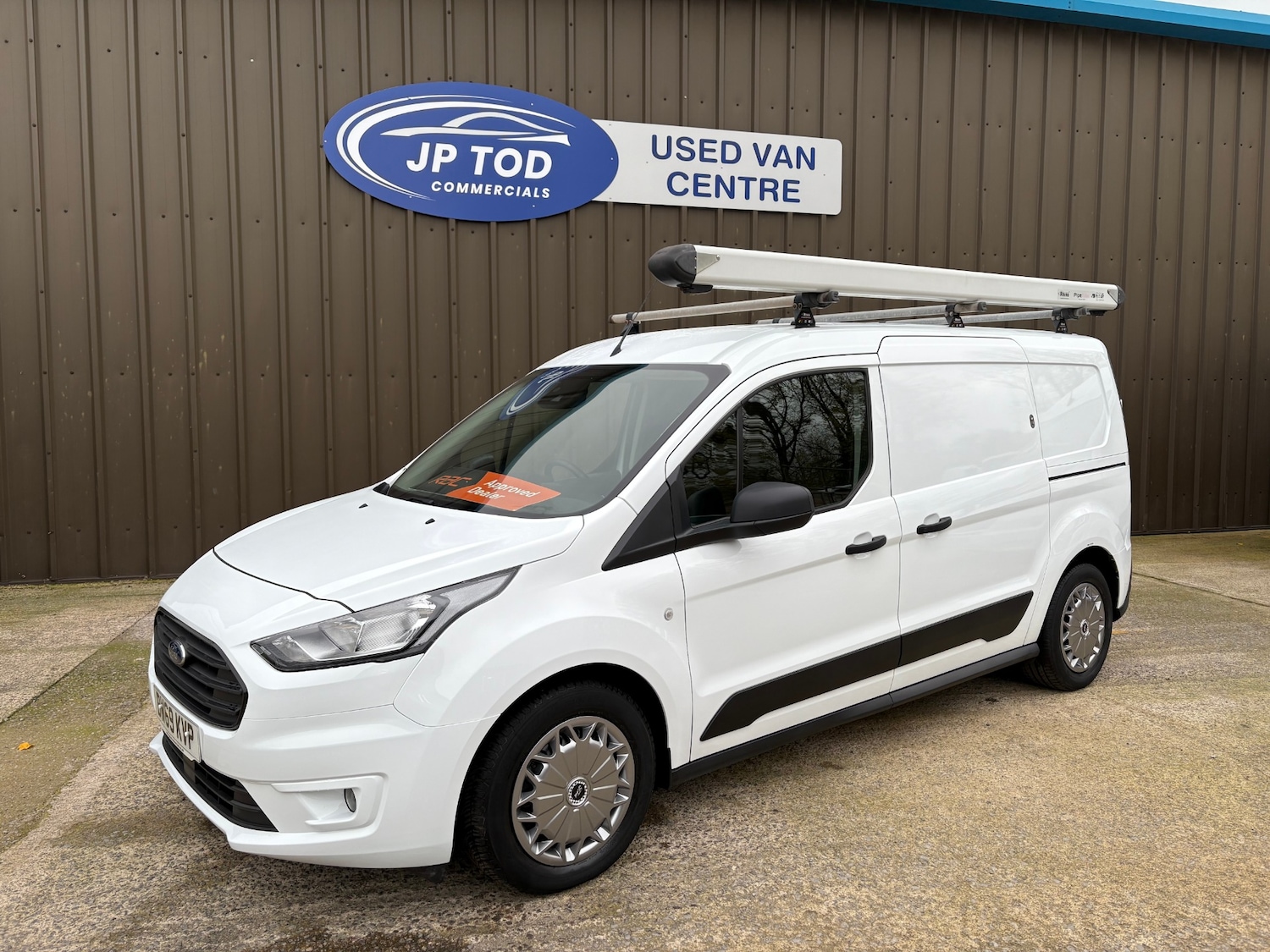 Used Ford Transit Connect 2020 for sale - 76427866: Photo 1
