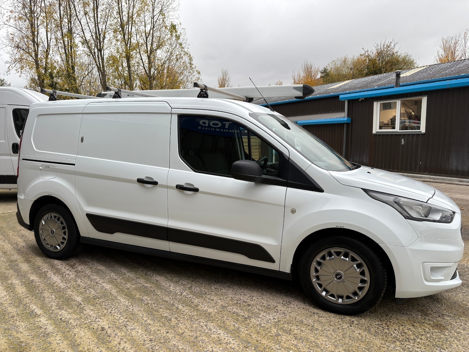 Used Ford Transit Connect 2020 for sale - 76427866: Photo 3