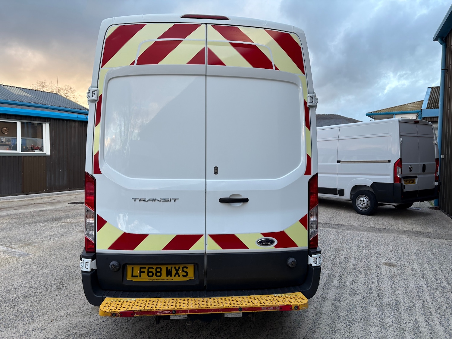 Used Ford Transit 2018 for sale - 76627196: Photo 5