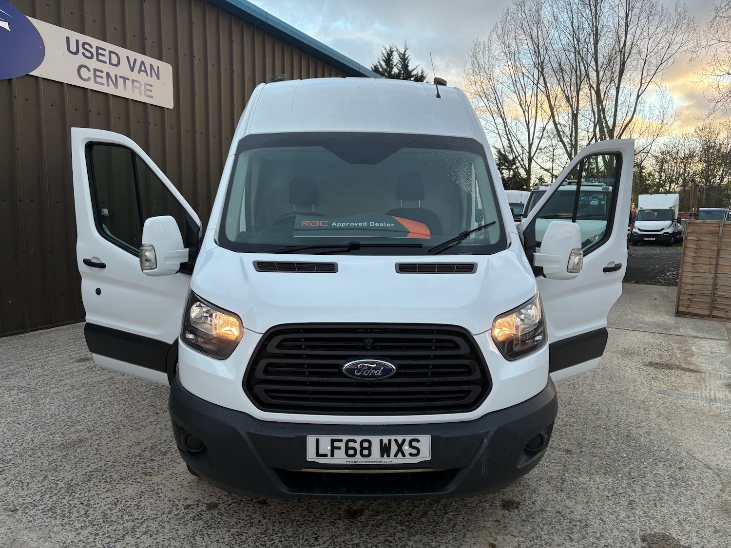 Used Ford Transit 2018 for sale - 76627196: Photo 8
