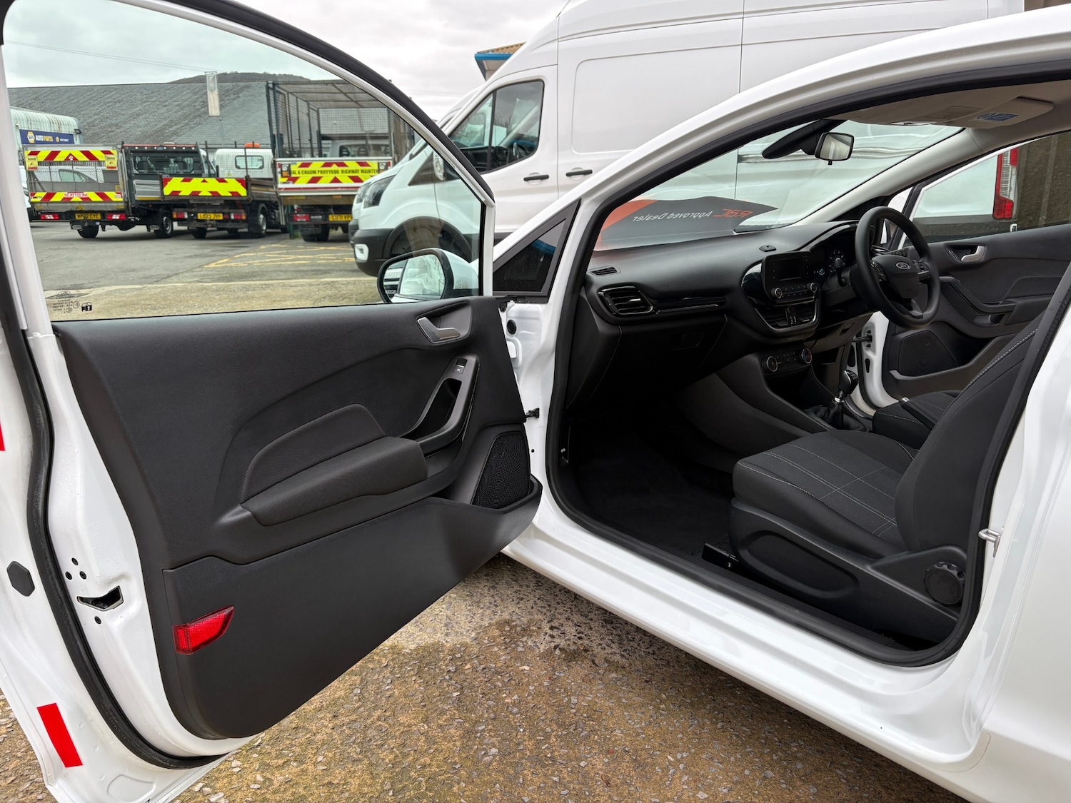 Used Ford Fiesta 2019 for sale - 77989400: Photo 10