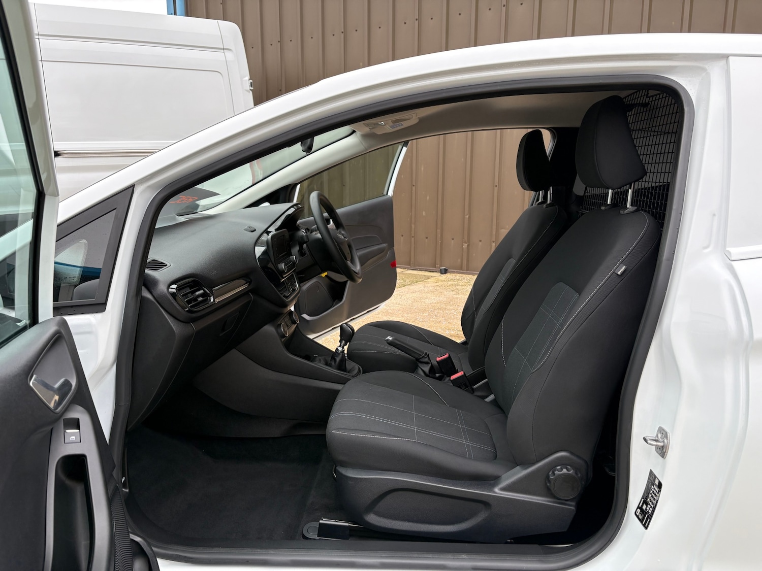 Used Ford Fiesta 2019 for sale - 77989400: Photo 11