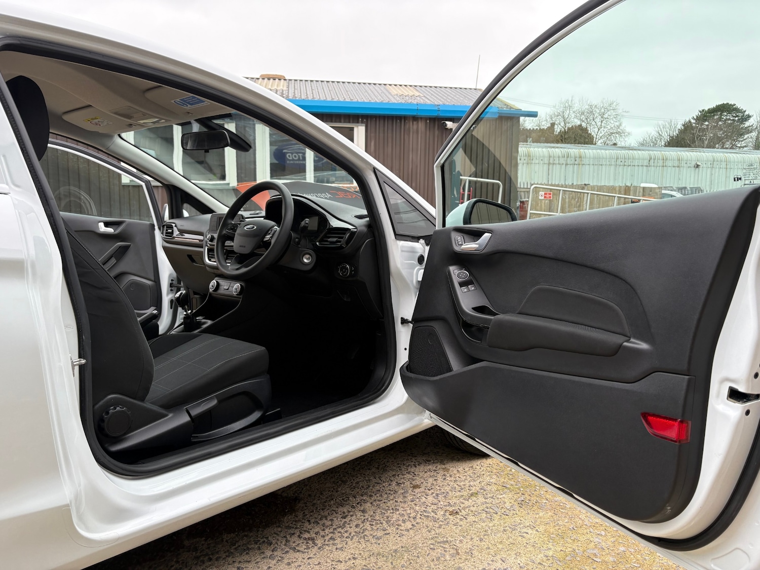 Used Ford Fiesta 2019 for sale - 77989400: Photo 14