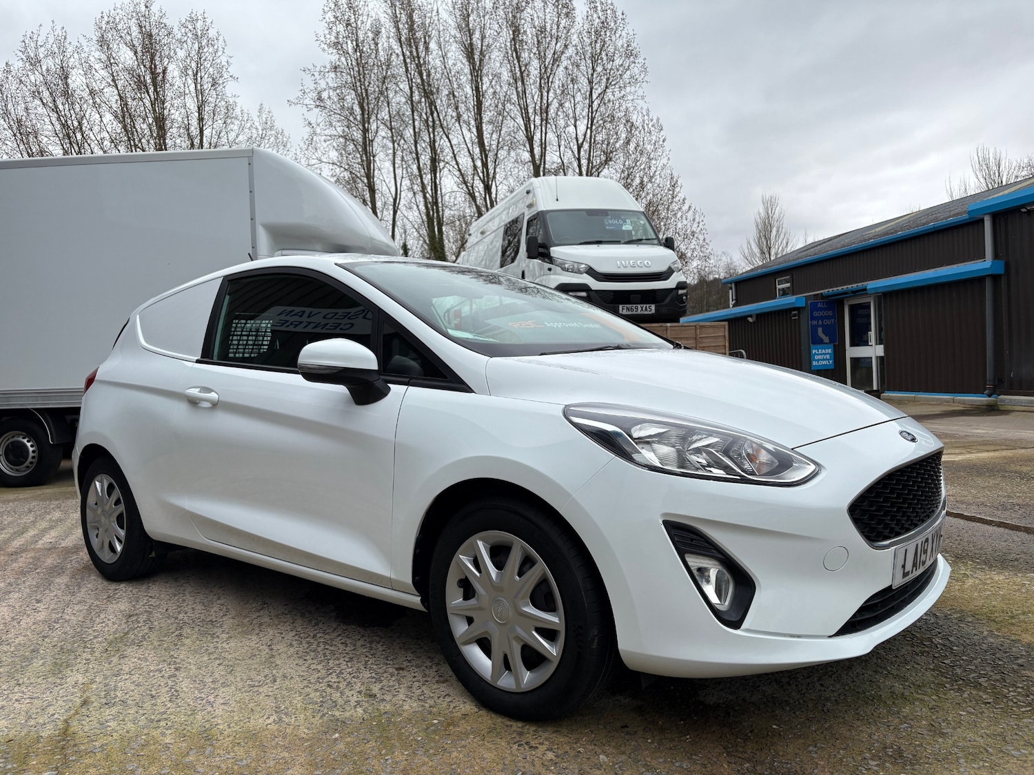 Used Ford Fiesta 2019 for sale - 77989400: Photo 2