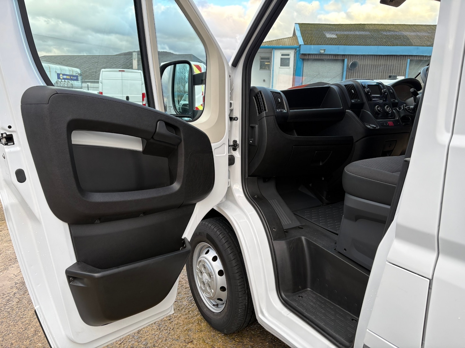 Used Citroen Relay 2023 for sale - 77449610: Photo 13