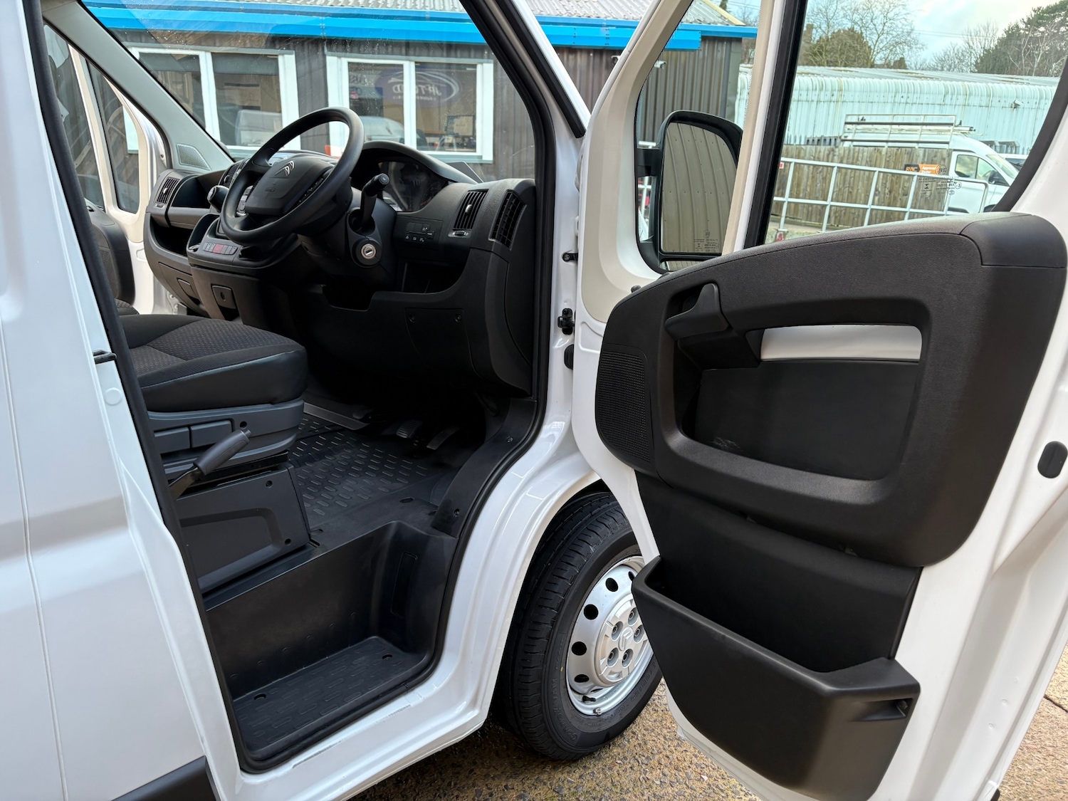 Used Citroen Relay 2023 for sale - 77449610: Photo 17