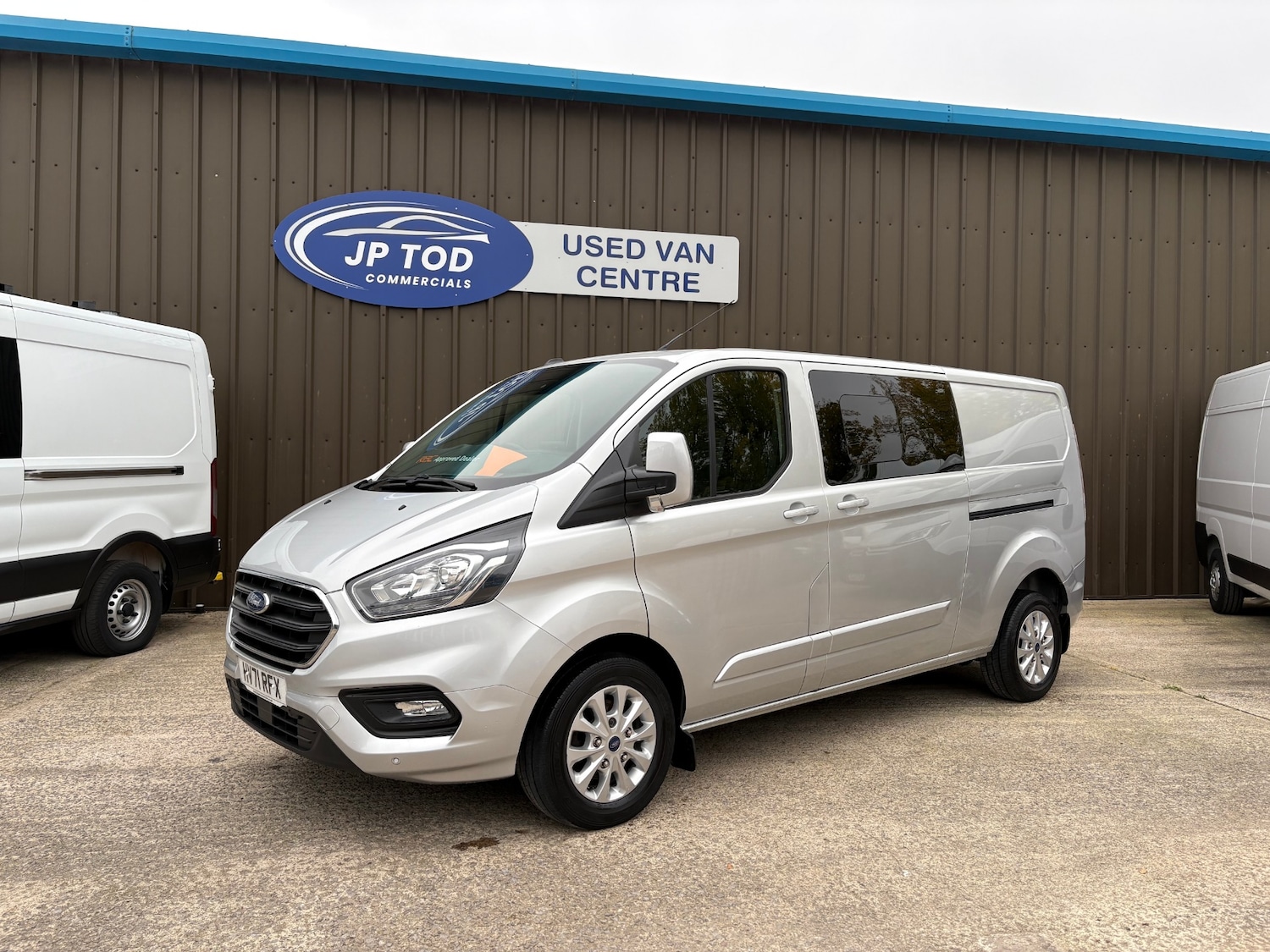 Used Ford Transit Custom 2021 for sale - 76277033: Photo 1