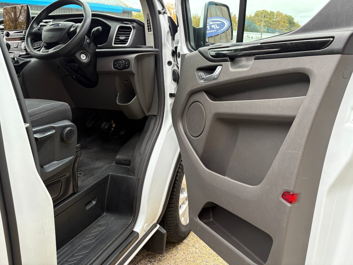 Used Ford Transit Custom 2022 for sale - 76466091: Photo 16