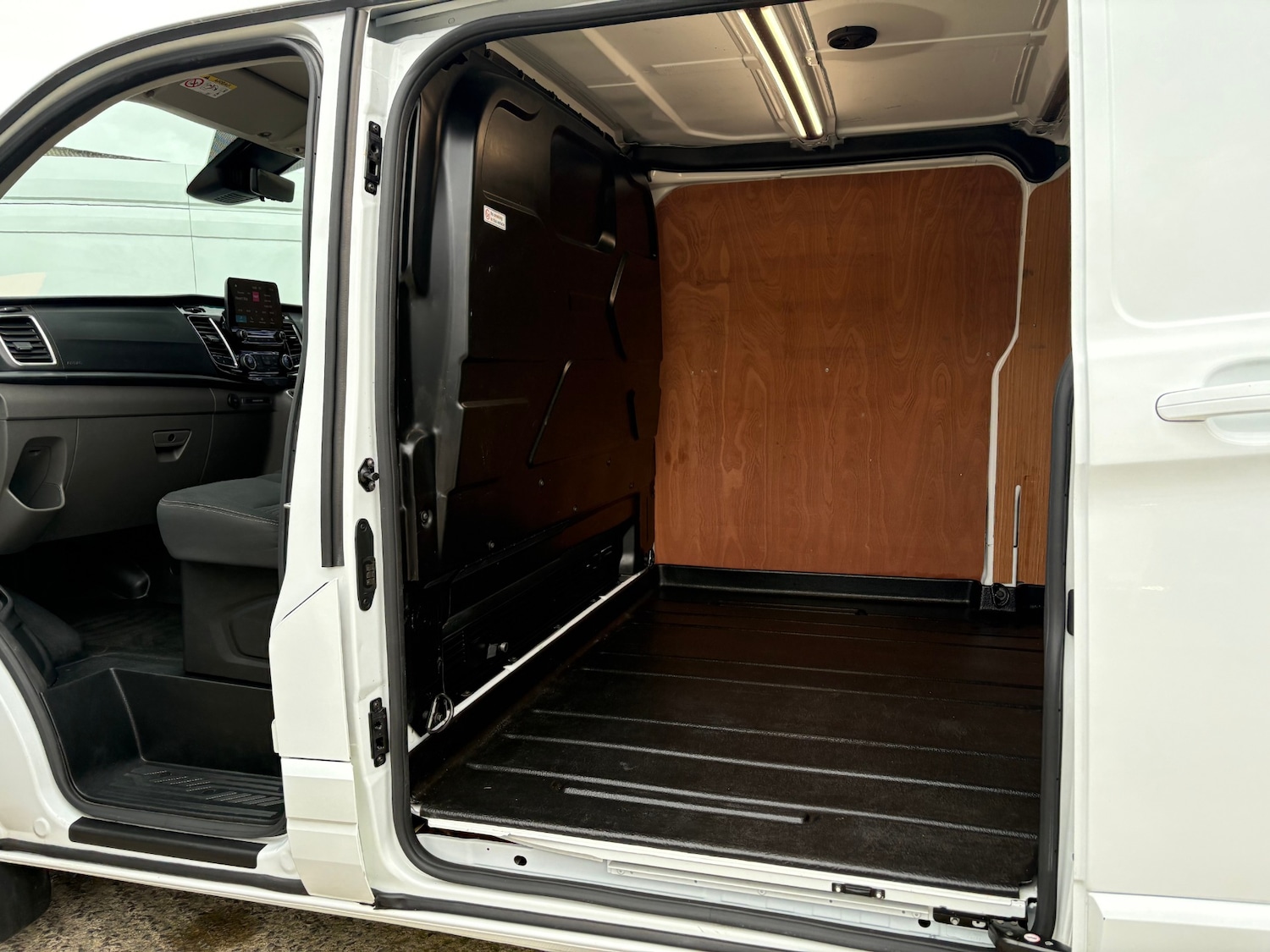 Used Ford Transit Custom 2022 for sale - 76466091: Photo 8