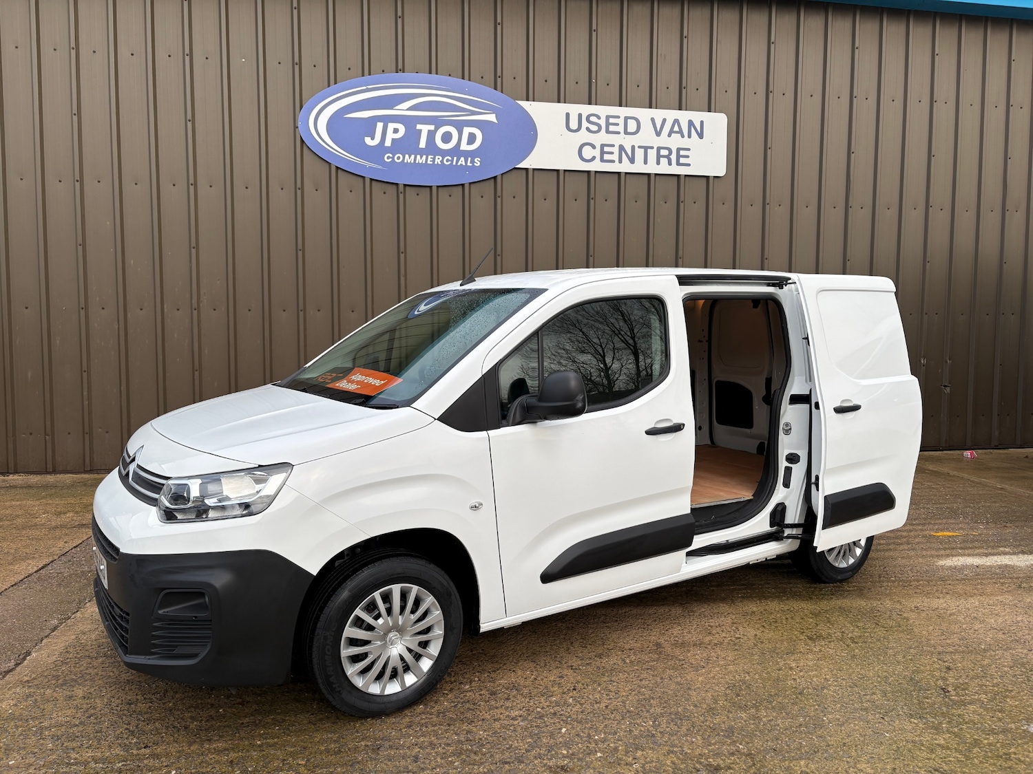 Used Citroen Berlingo 2021 for sale - 77432688: Photo 2