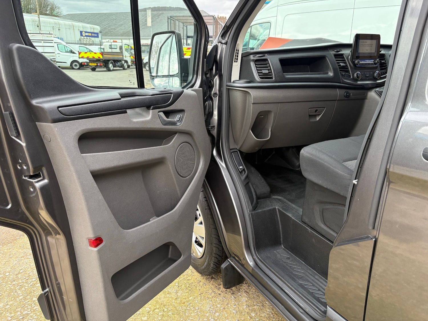 Used Ford Transit Custom 2022 for sale - 77974286: Photo 11