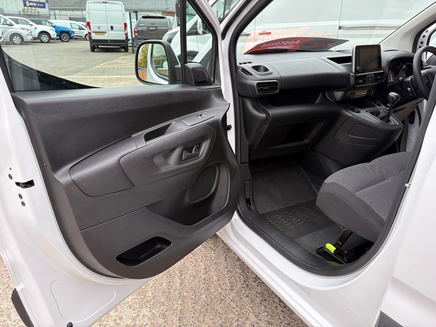 Used Citroen Berlingo 2022 for sale - 76277125: Photo 10