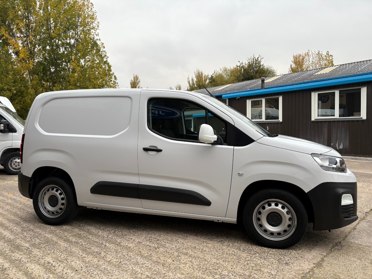 Used Citroen Berlingo 2022 for sale - 76277125: Photo 3