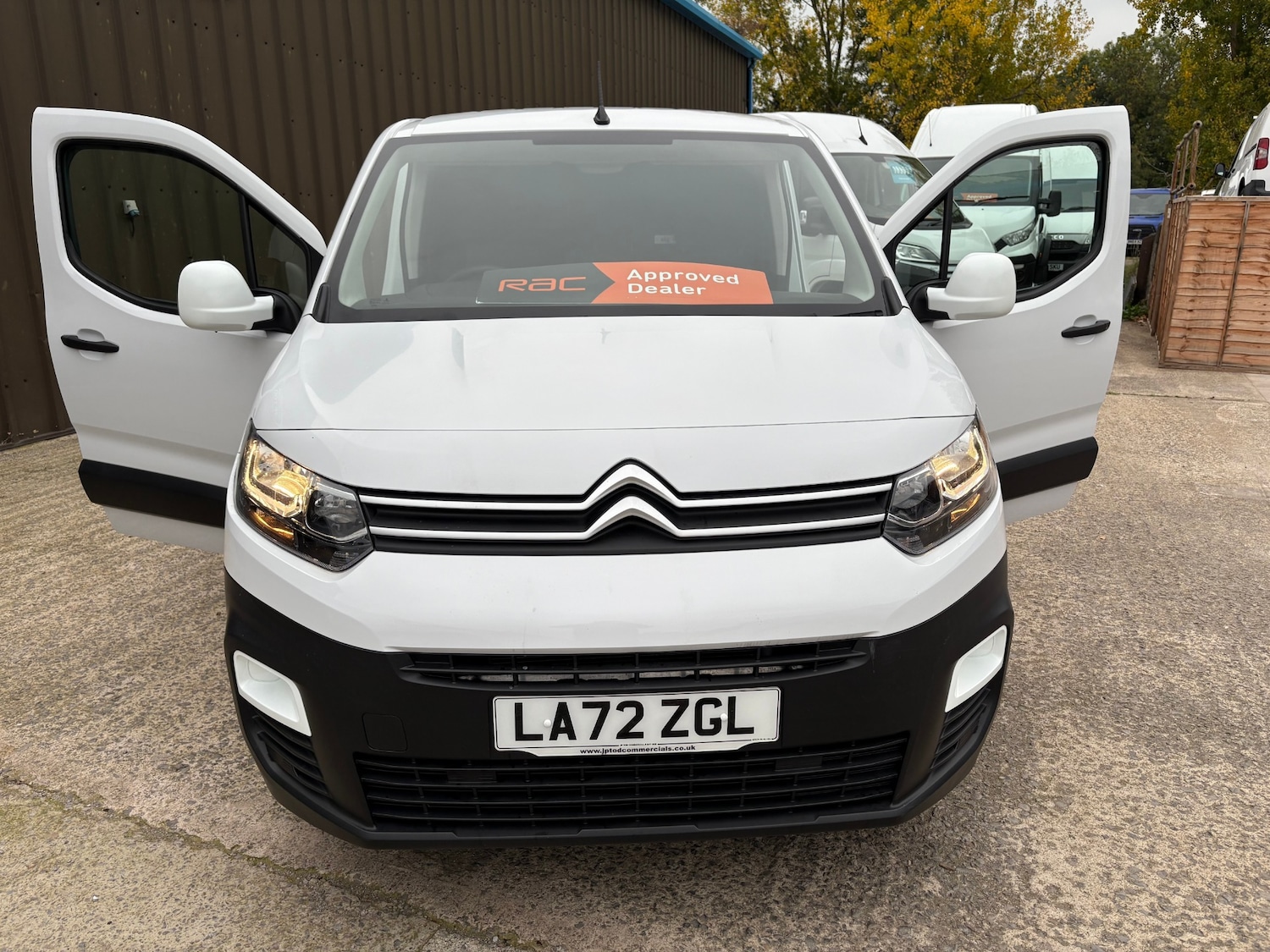 Used Citroen Berlingo 2022 for sale - 76277125: Photo 8