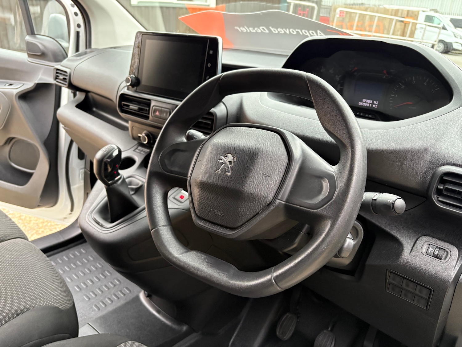 Used Peugeot Partner 2020 for sale - 76466672: Photo 15