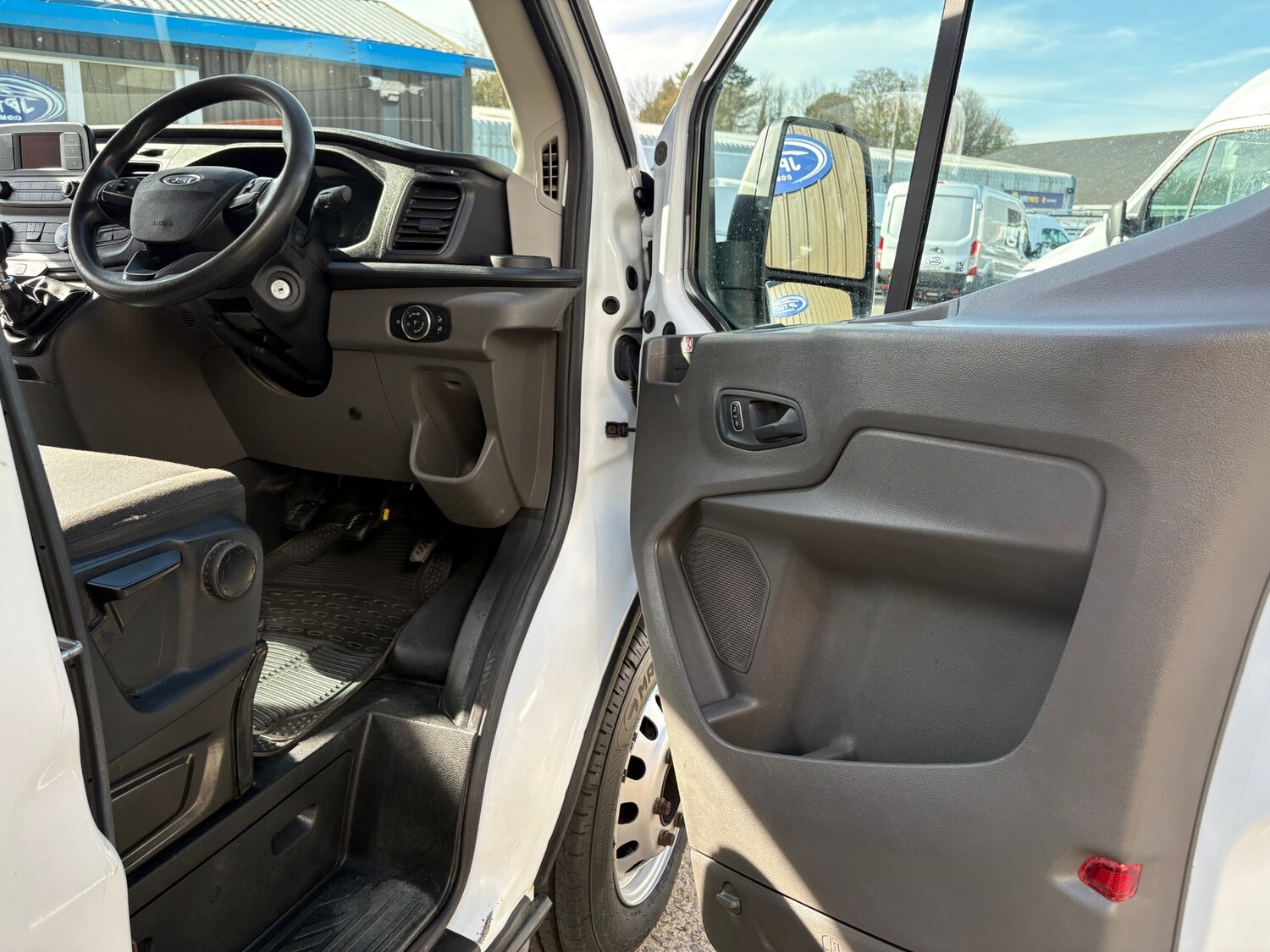 Used Ford Transit 2022 for sale - 78162959: Photo 17