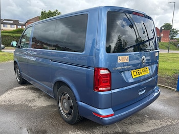 Used Volkswagen Transporter Shuttle 2016 for sale - 78565822: Photo