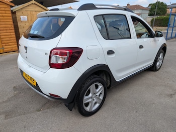 Used Dacia Sandero Stepway 2016 for sale - 79271982: Photo