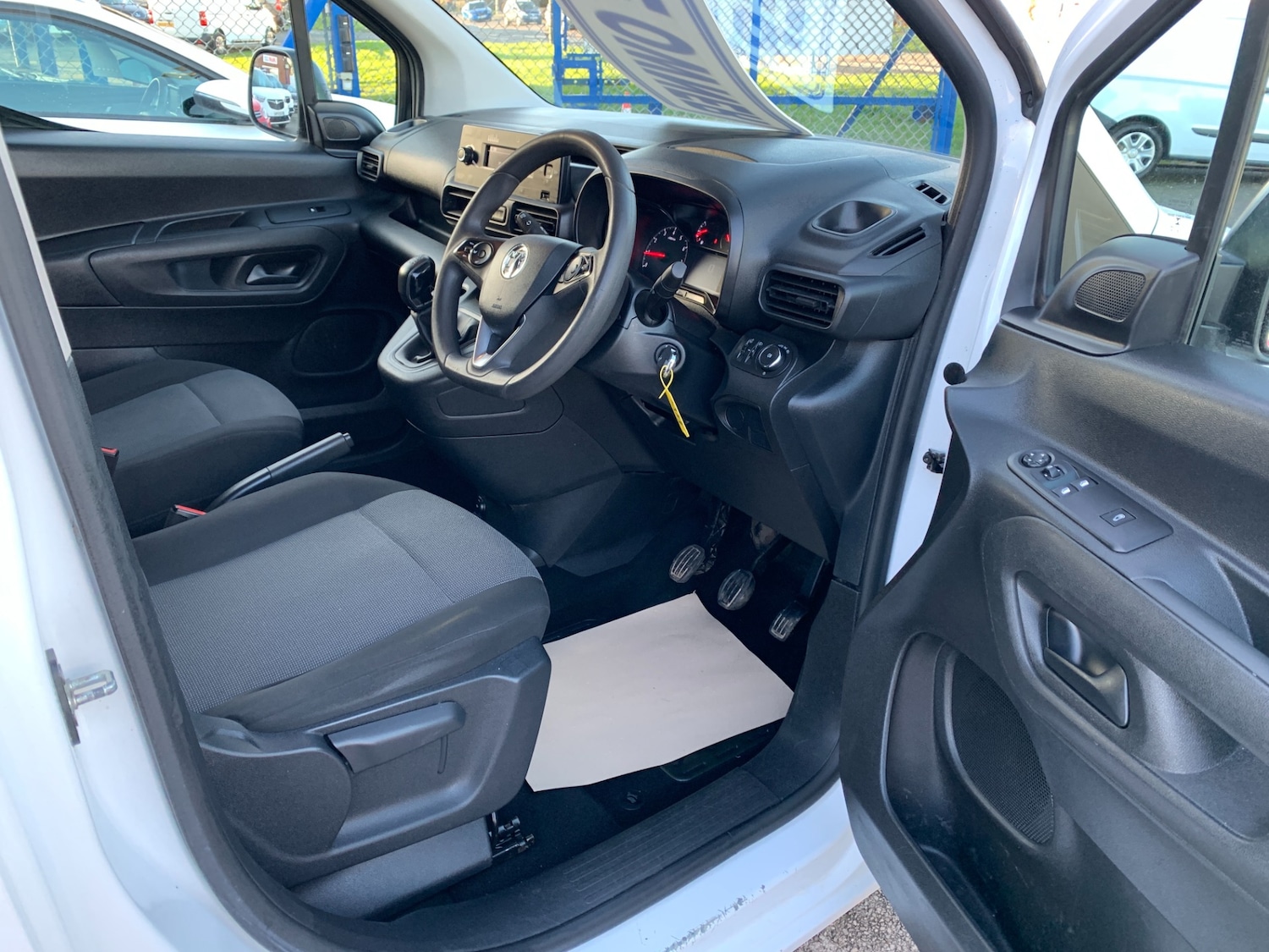 Used Vauxhall Combo 2020 for sale - 76815152: Photo 10