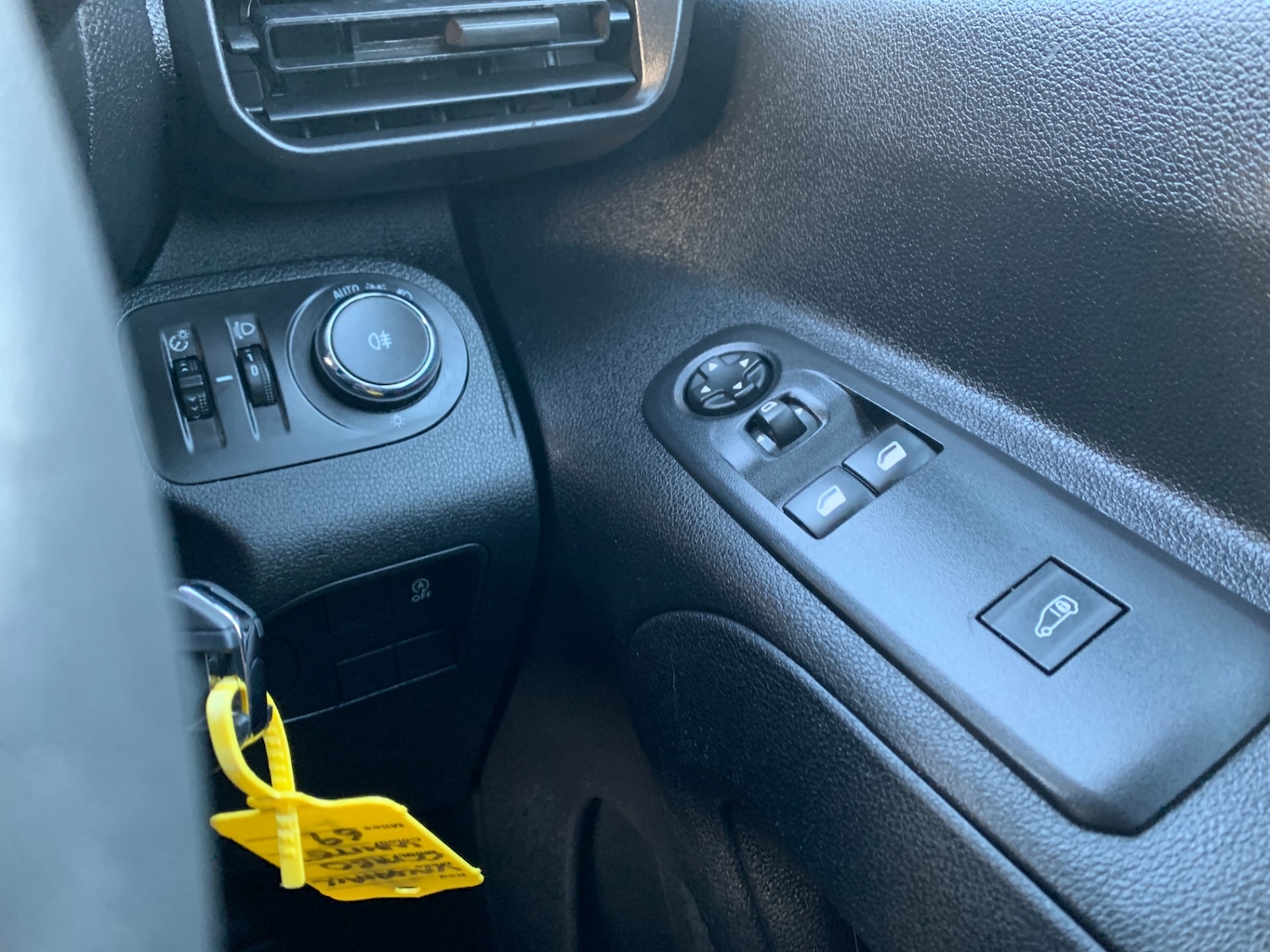 Used Vauxhall Combo 2020 for sale - 76815152: Photo 20