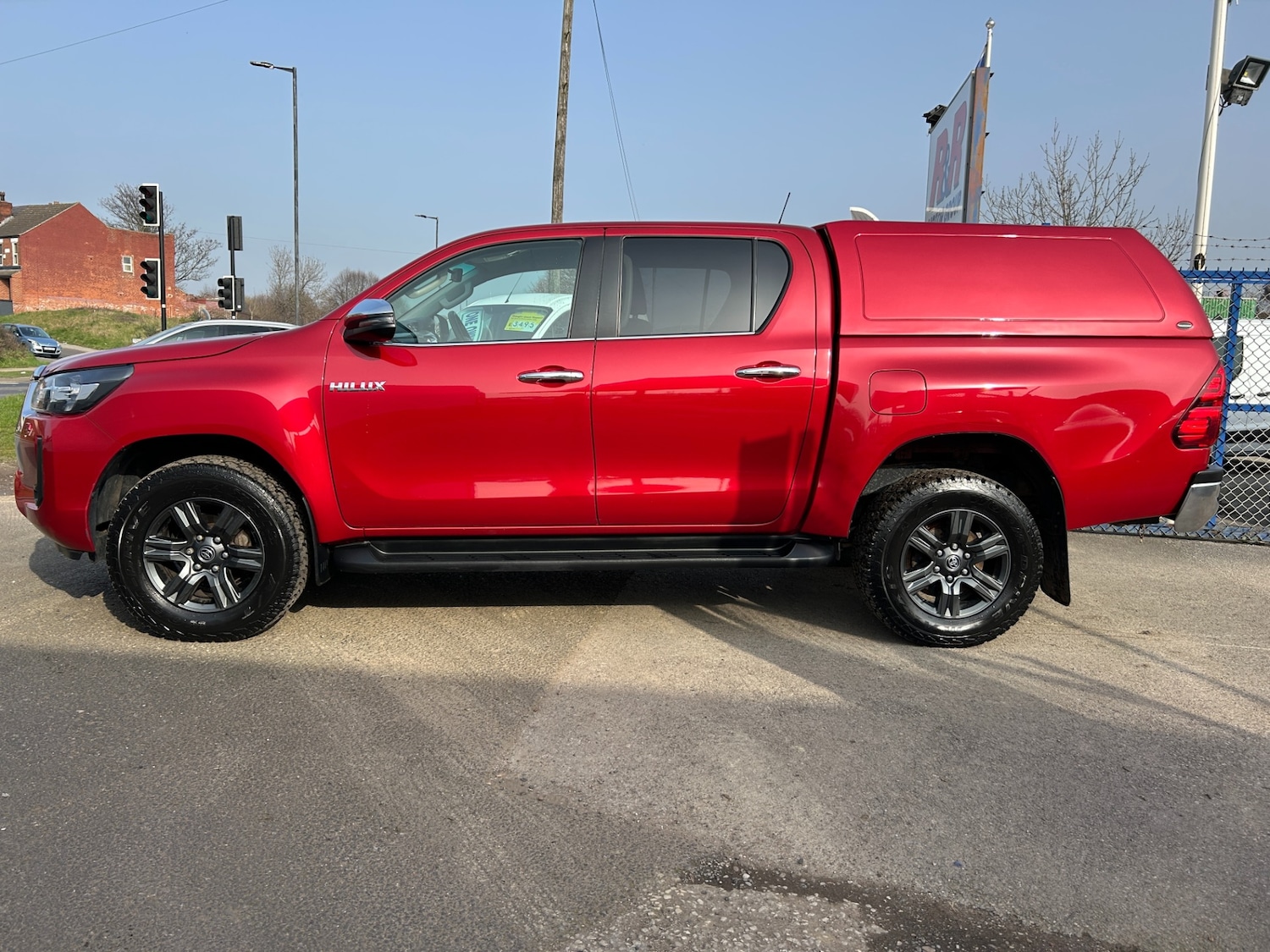 Used Toyota Hilux 2022 for sale - 77760888: Photo 8
