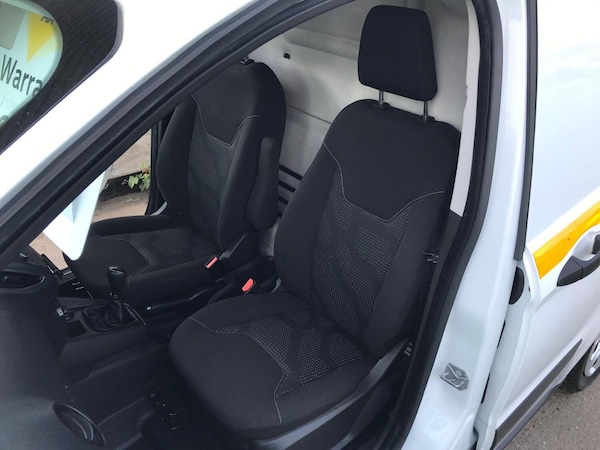 Used Ford Transit Courier 2019 for sale - 74500885: Photo 14