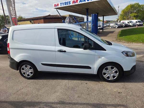 Used Ford Transit Courier 2019 for sale - 74500885: Photo 9