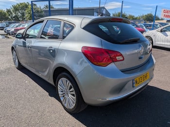 Used Vauxhall Astra 2013 for sale - 79691656: Photo