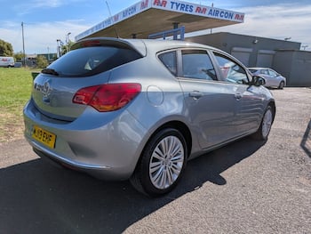 Used Vauxhall Astra 2013 for sale - 79691656: Photo