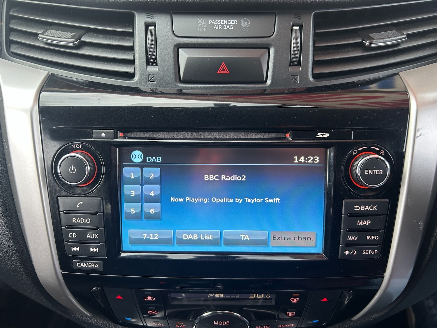 Used Nissan Navara 2018 for sale - 77061623: Photo 16