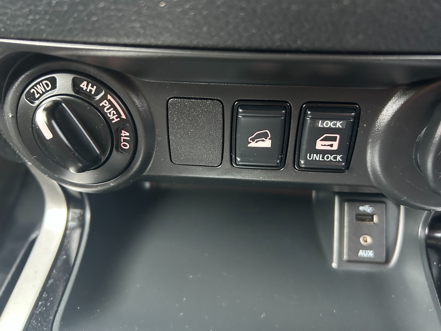 Used Nissan Navara 2018 for sale - 77061623: Photo 20