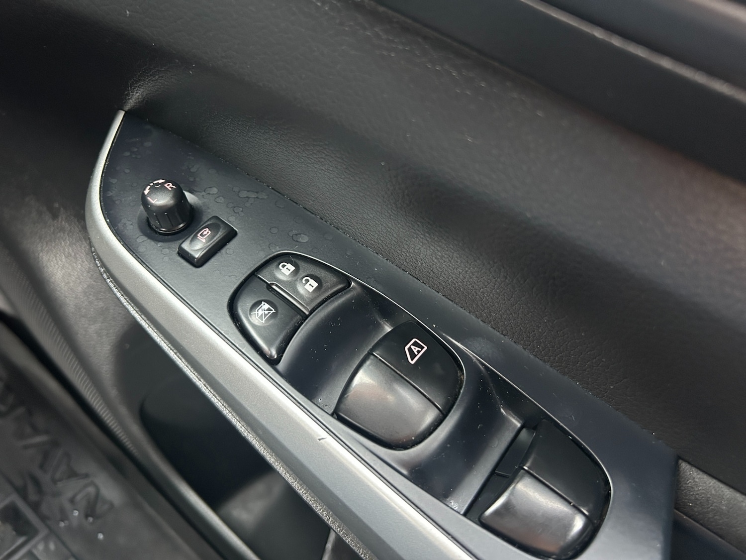 Used Nissan Navara 2018 for sale - 77061623: Photo 21