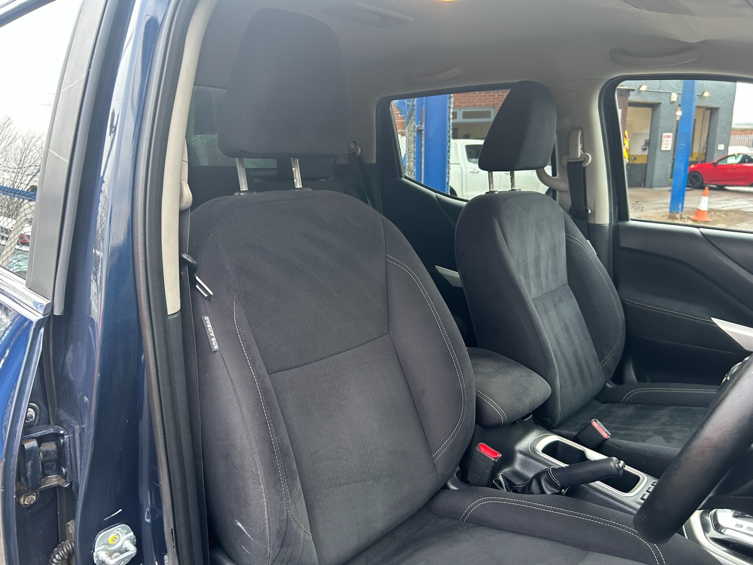 Used Nissan Navara 2018 for sale - 77061623: Photo 9