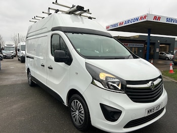 Vauxhall Vivaro feature image