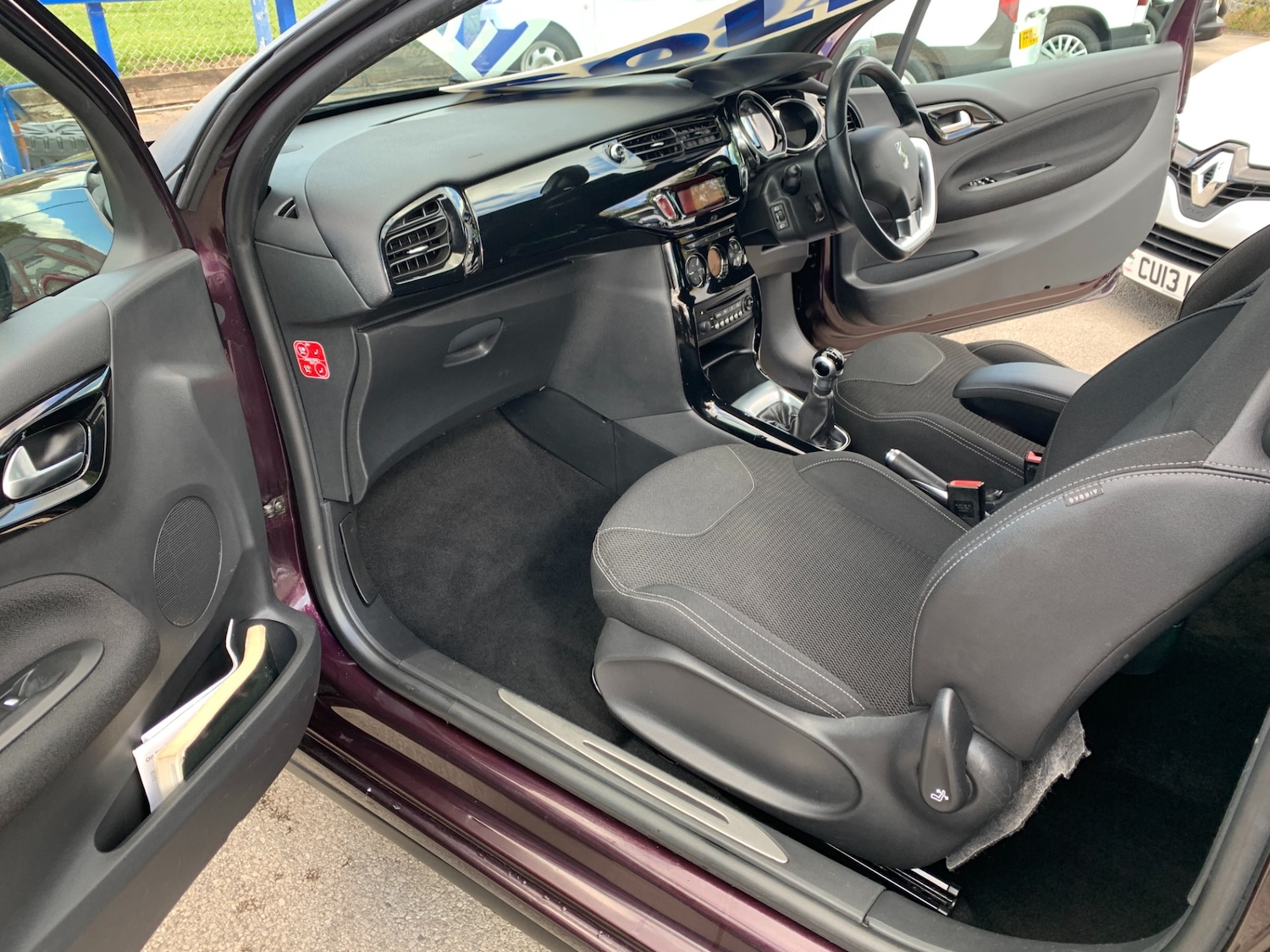 Used Citroen DS3 2014 for sale - 76045587: Photo 15